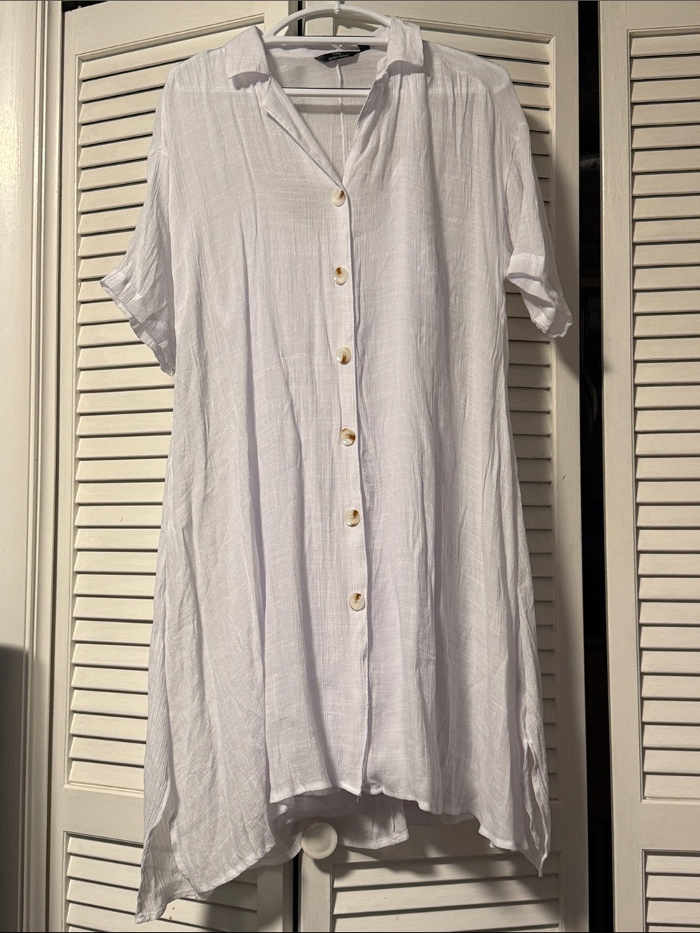 NWOT Relaxed White Button-Front Tunic Extra long Shirt/Shirt Dress
